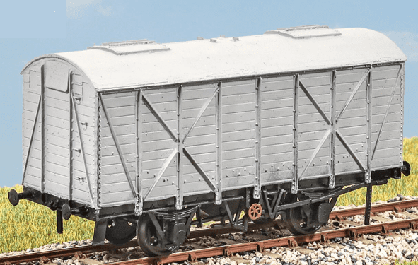 Parkside Dundas PC13 LNER Bulk Grain Wagon - OO Scale