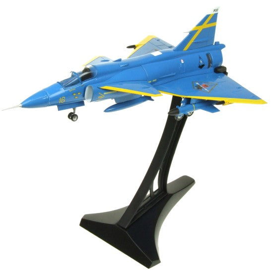 72 Aviation AV7242003 Saab Viggen JA37D F16-32 Bla Petter Uppsala 2001- 1:72 Scale - Damaged Box