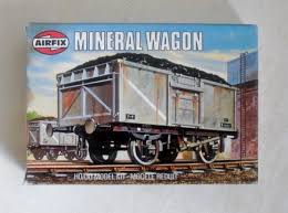 Vintage Airfix Pattern No. R.3 Mineral Tank Wagon Kit - OO Gauge - Pre-Owned